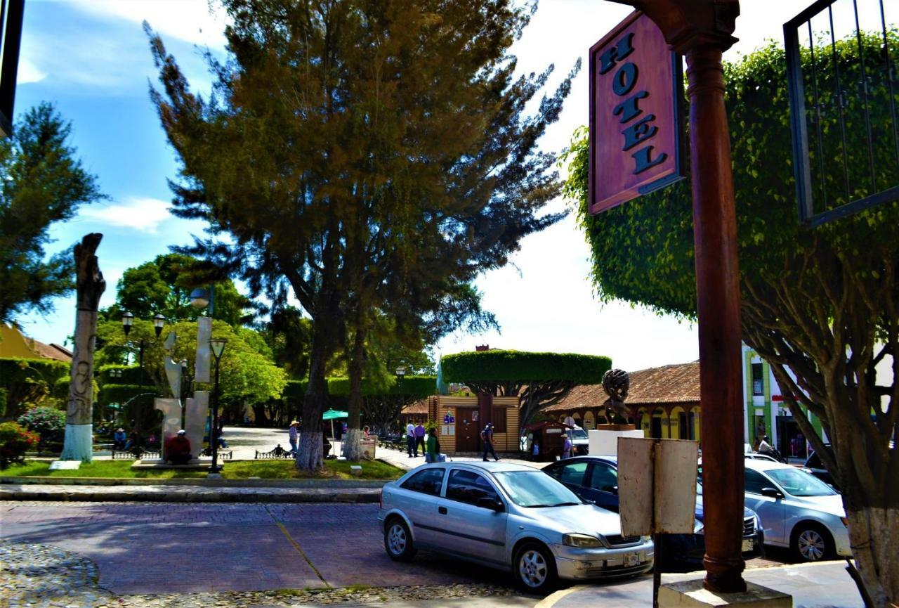 Hotel Delfín Comitán Kültér fotó